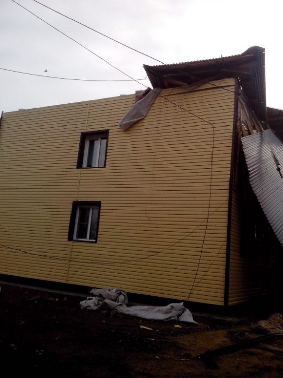 УРАГАН СЕРЕЖКА ПОИГРАЛ НЕМНОЖКО2051