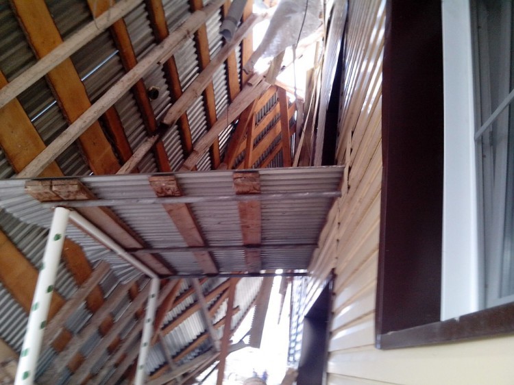 УРАГАН СЕРЕЖКА ПОИГРАЛ НЕМНОЖКО2043